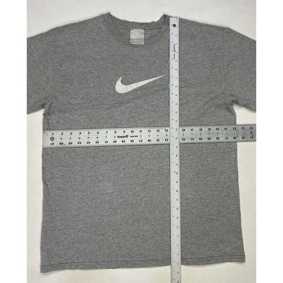 VINTAGE Nike Big Center Swoosh T-shirt Men XL Gray Short Sleeve 90s - Picture 5 of 5